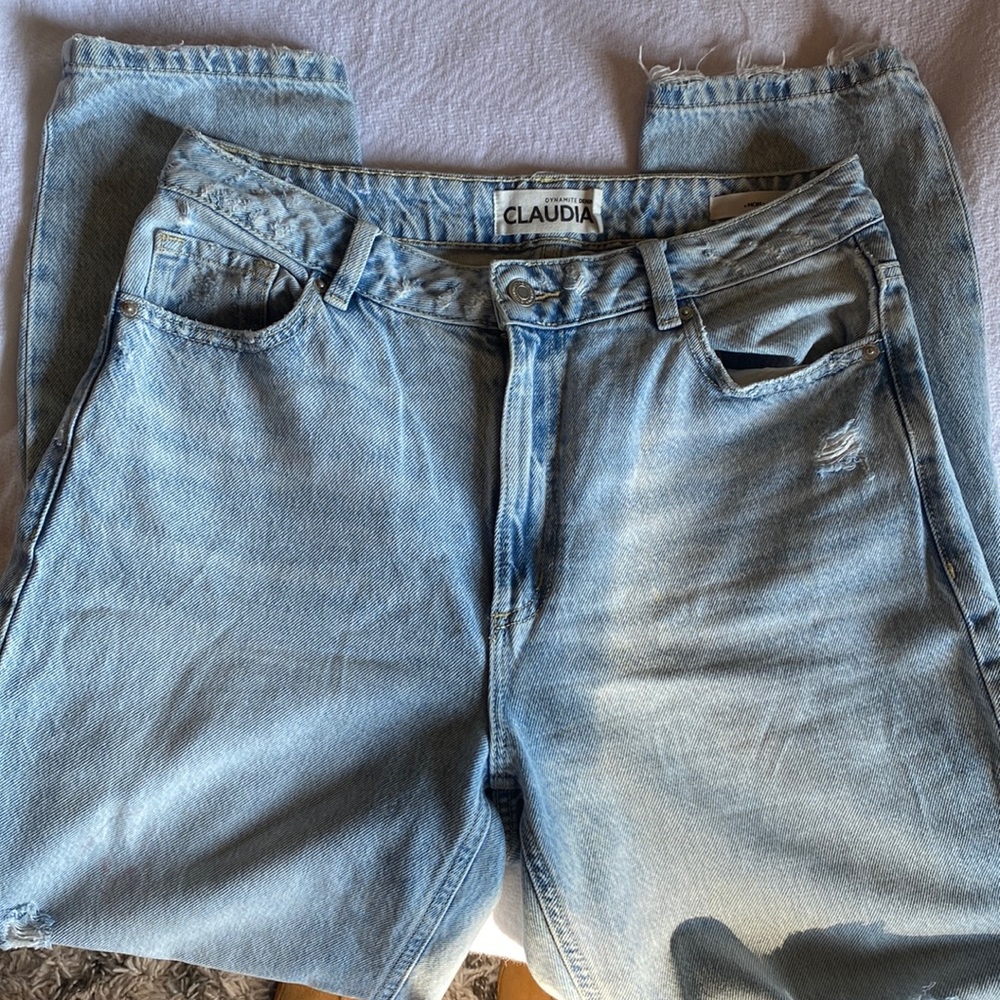 Claudia Distressed Mom Jean